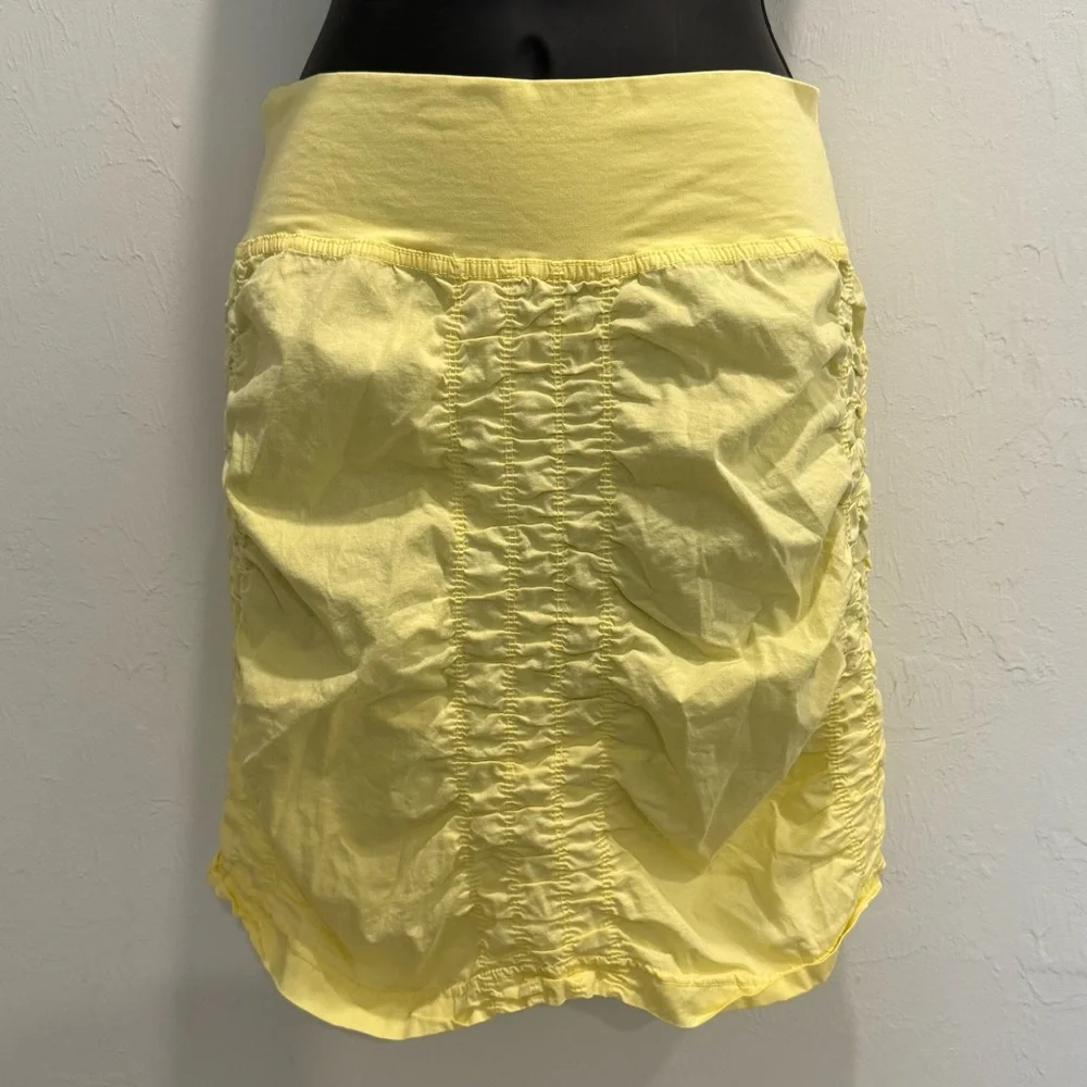 Wearables Above Knee Stretchy Ruched Pencil Skirt - Small XS - Picture 3 of 8